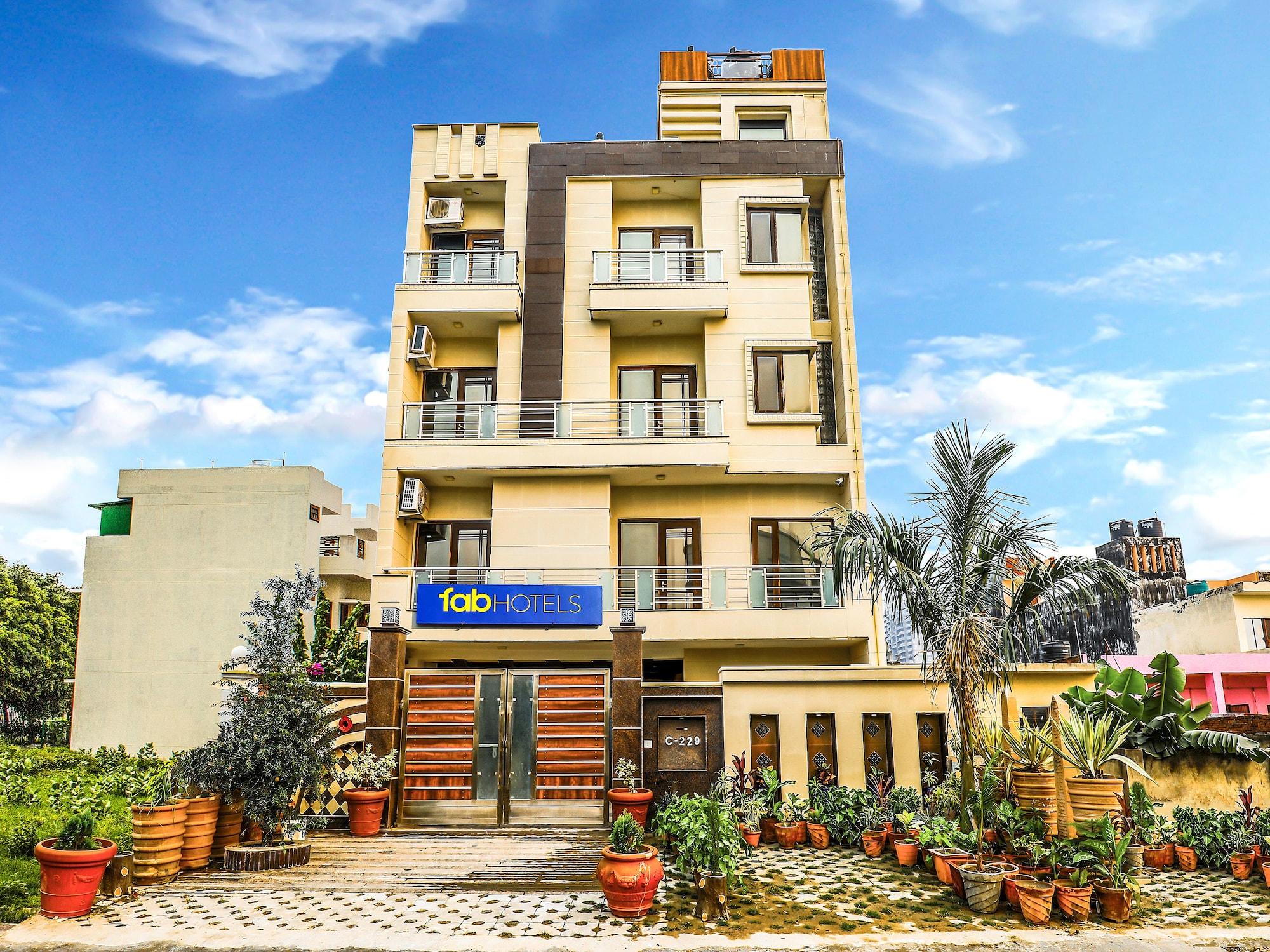 Itsy Hotels Hamlets Stay Noida Exterior photo
