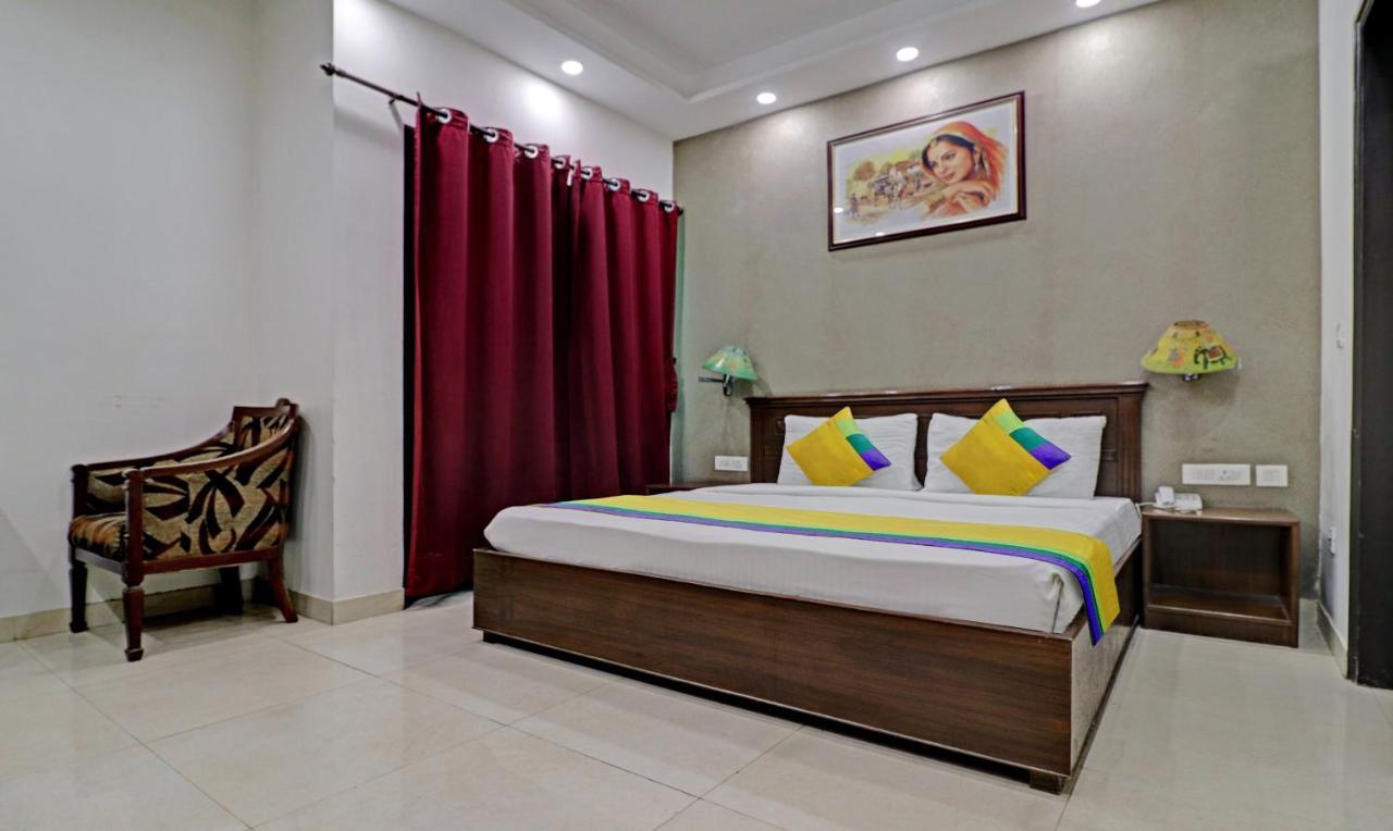 Itsy Hotels Hamlets Stay Noida Exterior photo