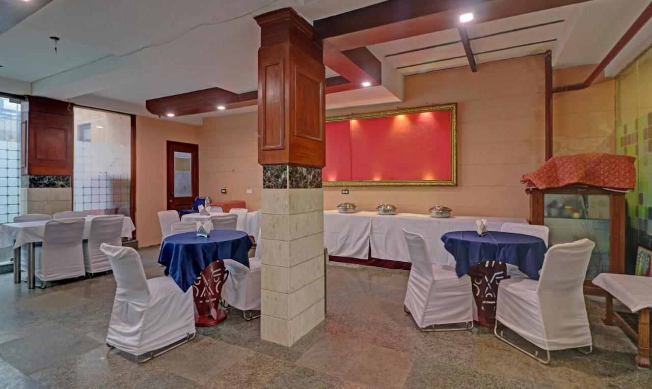 Itsy Hotels Hamlets Stay Noida Exterior photo