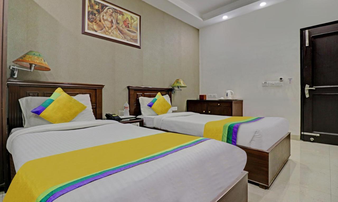 Itsy Hotels Hamlets Stay Noida Exterior photo
