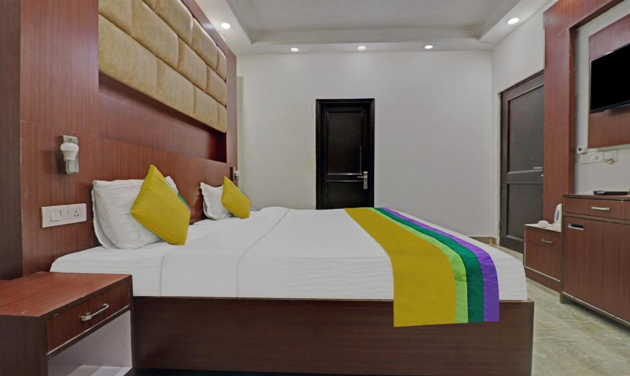 Itsy Hotels Hamlets Stay Noida Exterior photo