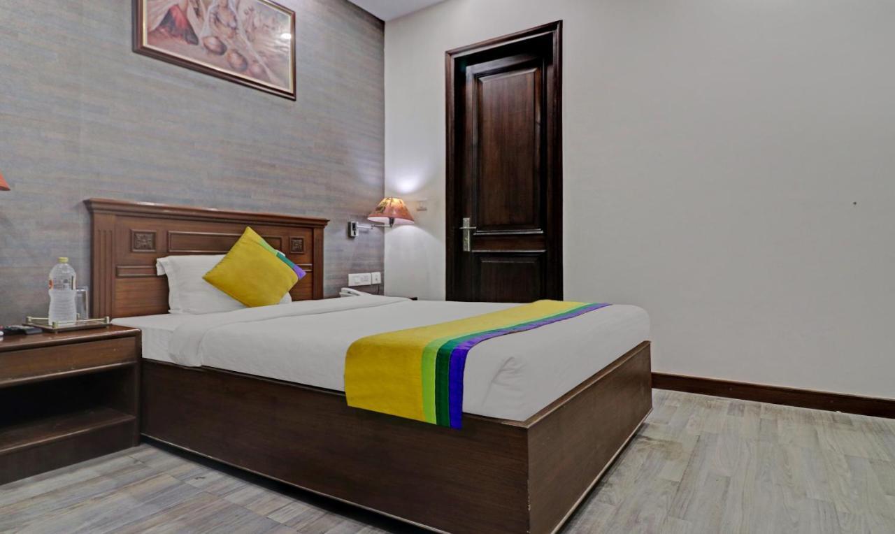 Itsy Hotels Hamlets Stay Noida Exterior photo
