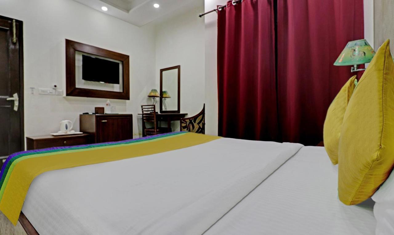 Itsy Hotels Hamlets Stay Noida Exterior photo