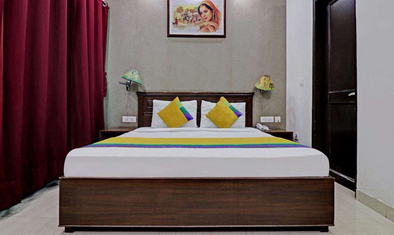 Itsy Hotels Hamlets Stay Noida Exterior photo